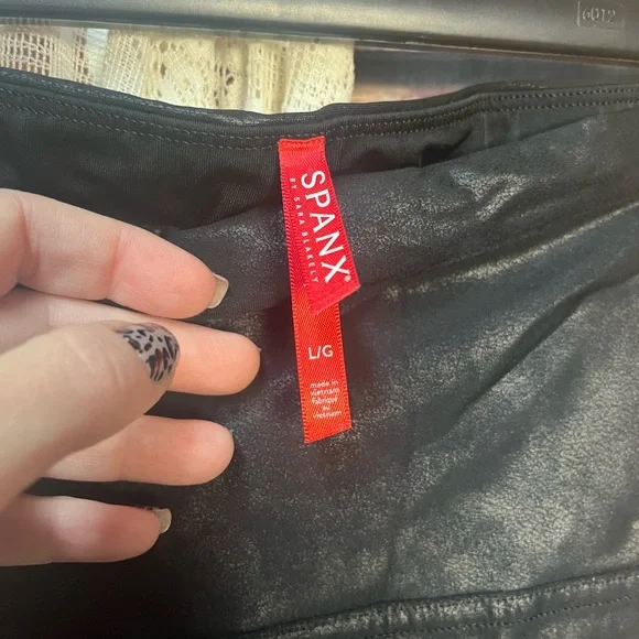 SPANX Black Glossy Faux Leather Leggings (099) - Picture 5 of 7